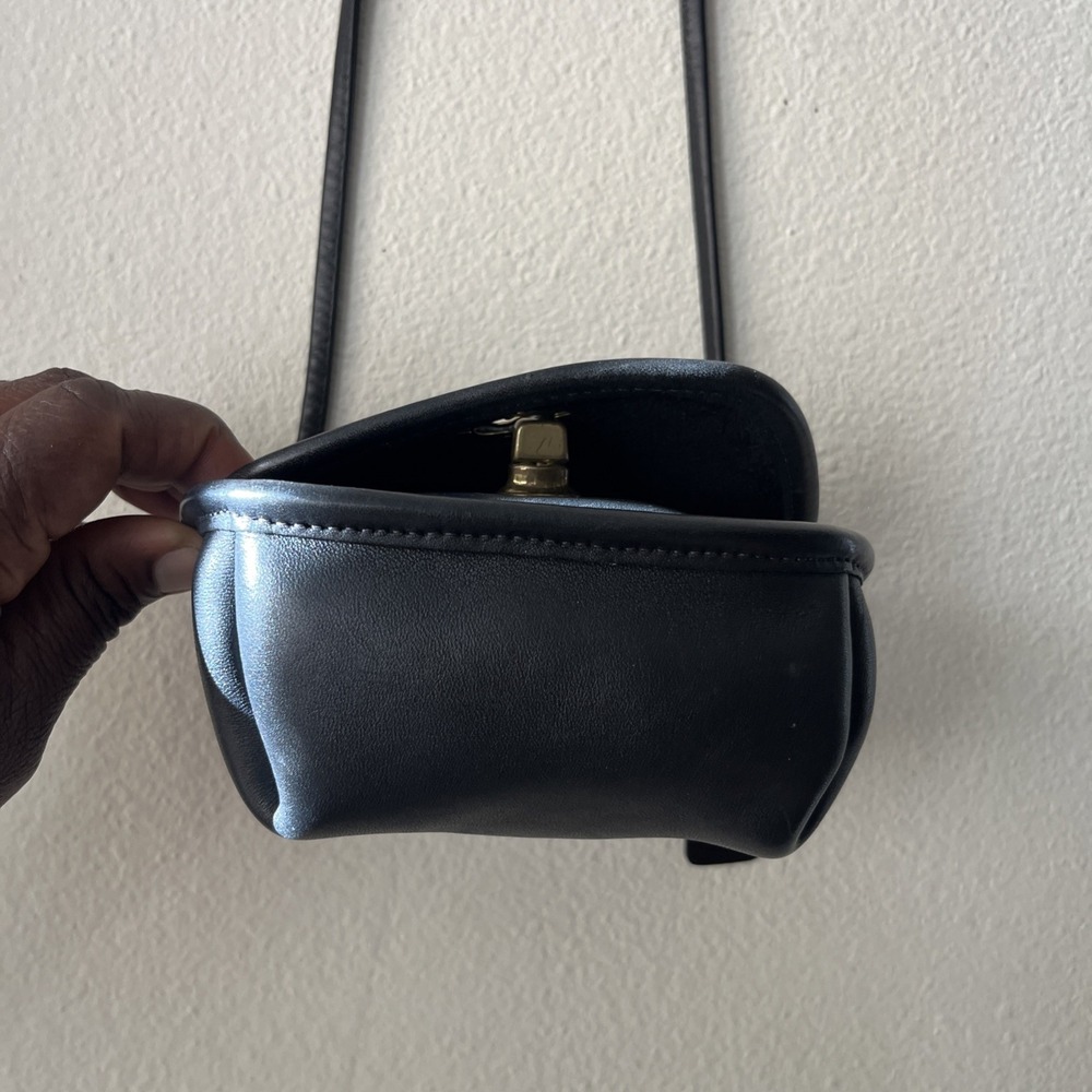 VTG Coach Everett Mini Coin Bag Black Leather Small Crossbody Purse USA 9934 - Picture 8 of 16